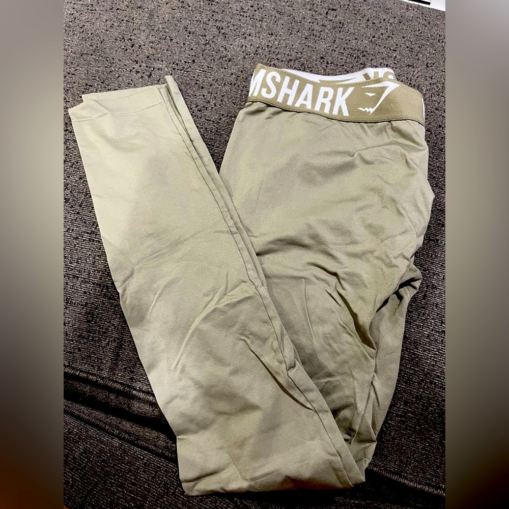 Gym Shark Legging - Size Large